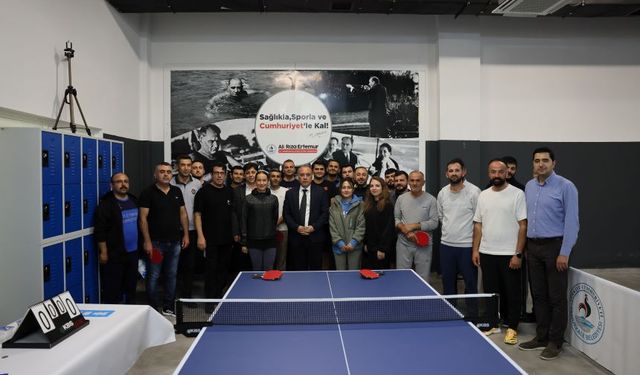 Pamukkalede belediye personeli masa tenisinde buluştu