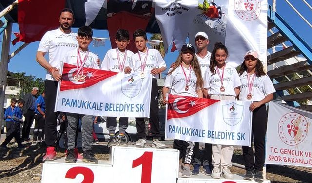 Pamukkale Belediyesporcularından madalya rekoru