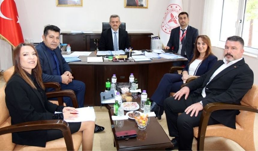 Denizli Sağlık Müdürü Berna Öztürk Çal'daki tüm sağlık tesislerini inceledi