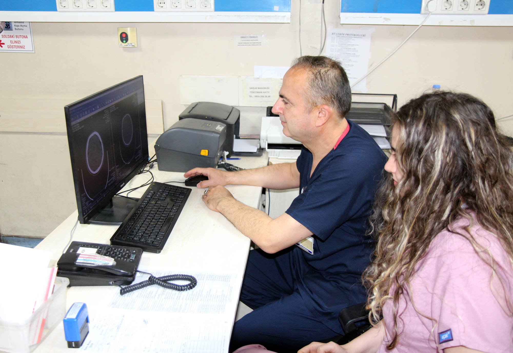 Doktor Baba Kiz Ayni Hastanede 11